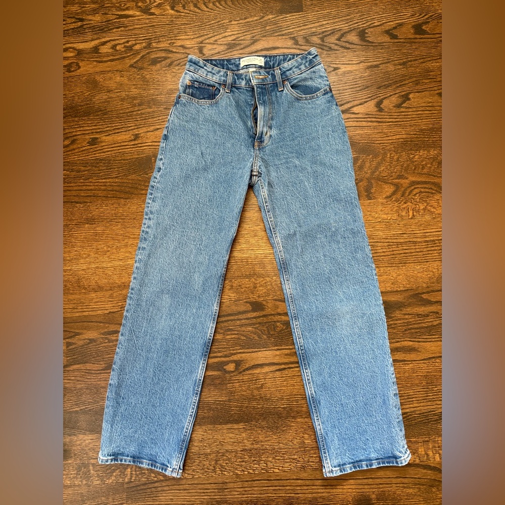 Abercrombie & Fitch Curve Love Denim. Size 26.